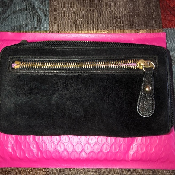 Juicy Couture Wallet❇️SOLD❇️ - Picture 3 of 8